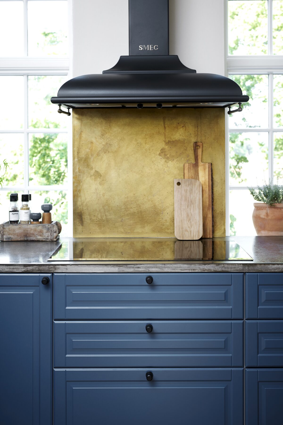 Manor Round_549220025-99_03