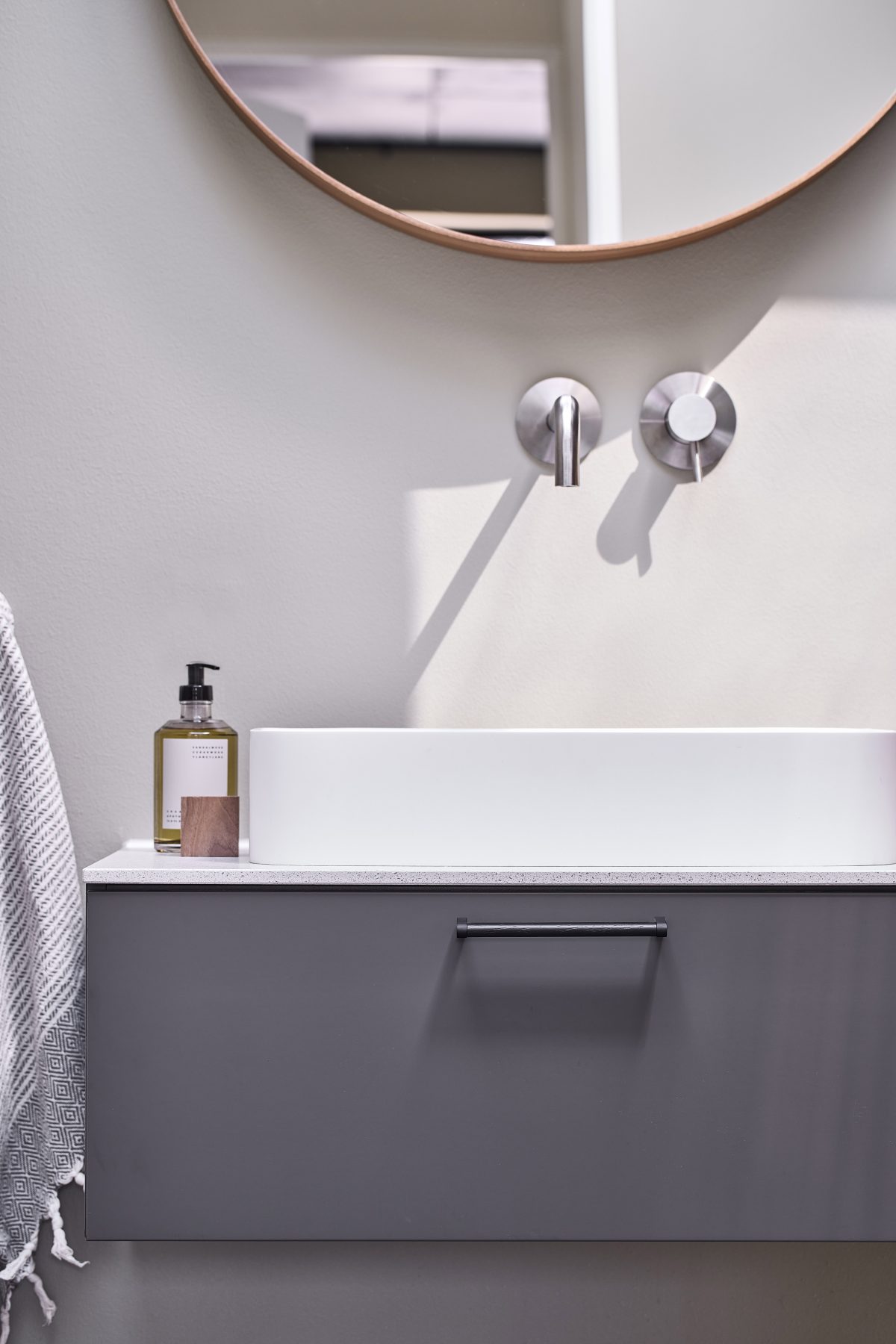 Crossing_102990160-992—99_05