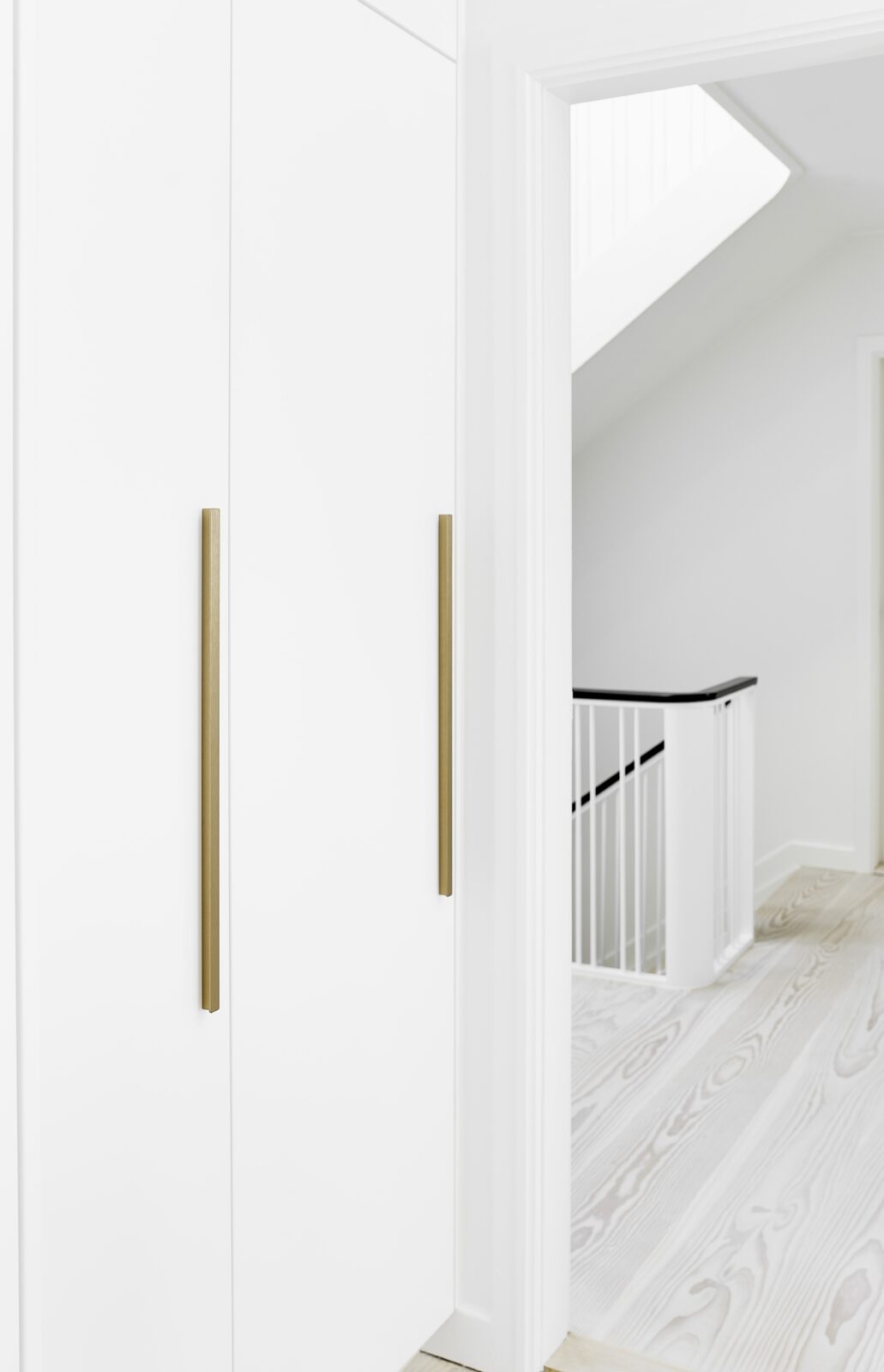 Elan_453320544-31-02