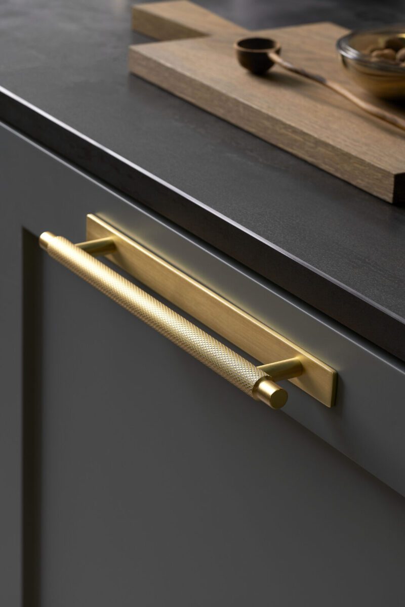 Manor back_549020192-34_03