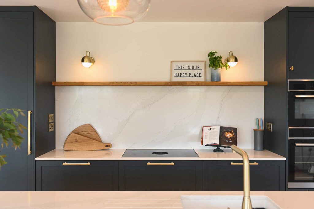 Modern Bright Family Kitchen