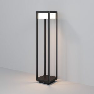 Baker Street Landscape Light