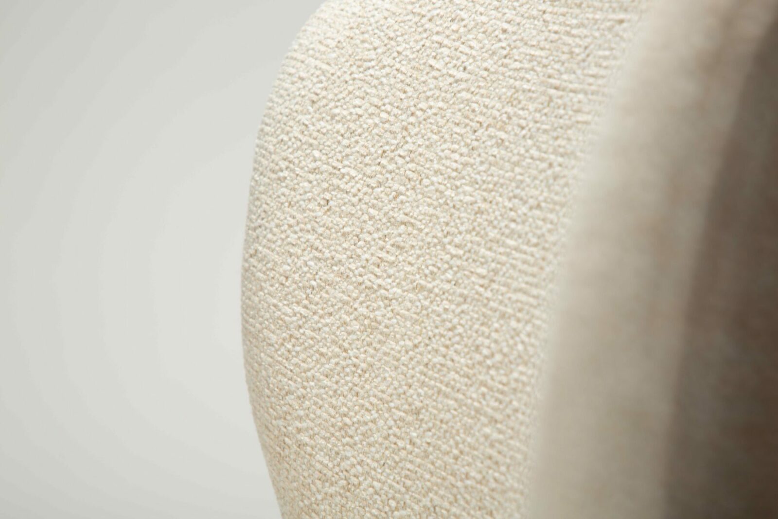 glory-counter-swivel-simply-beige-boucle-w-black-swivel-legs_300330124-08-detail3