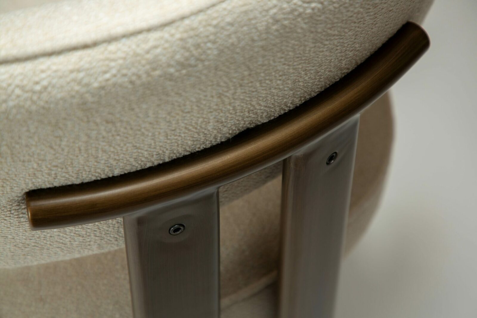 duct-chair-simply-beige-boucle-w-antique-brass-legs_100920910-06-detail1