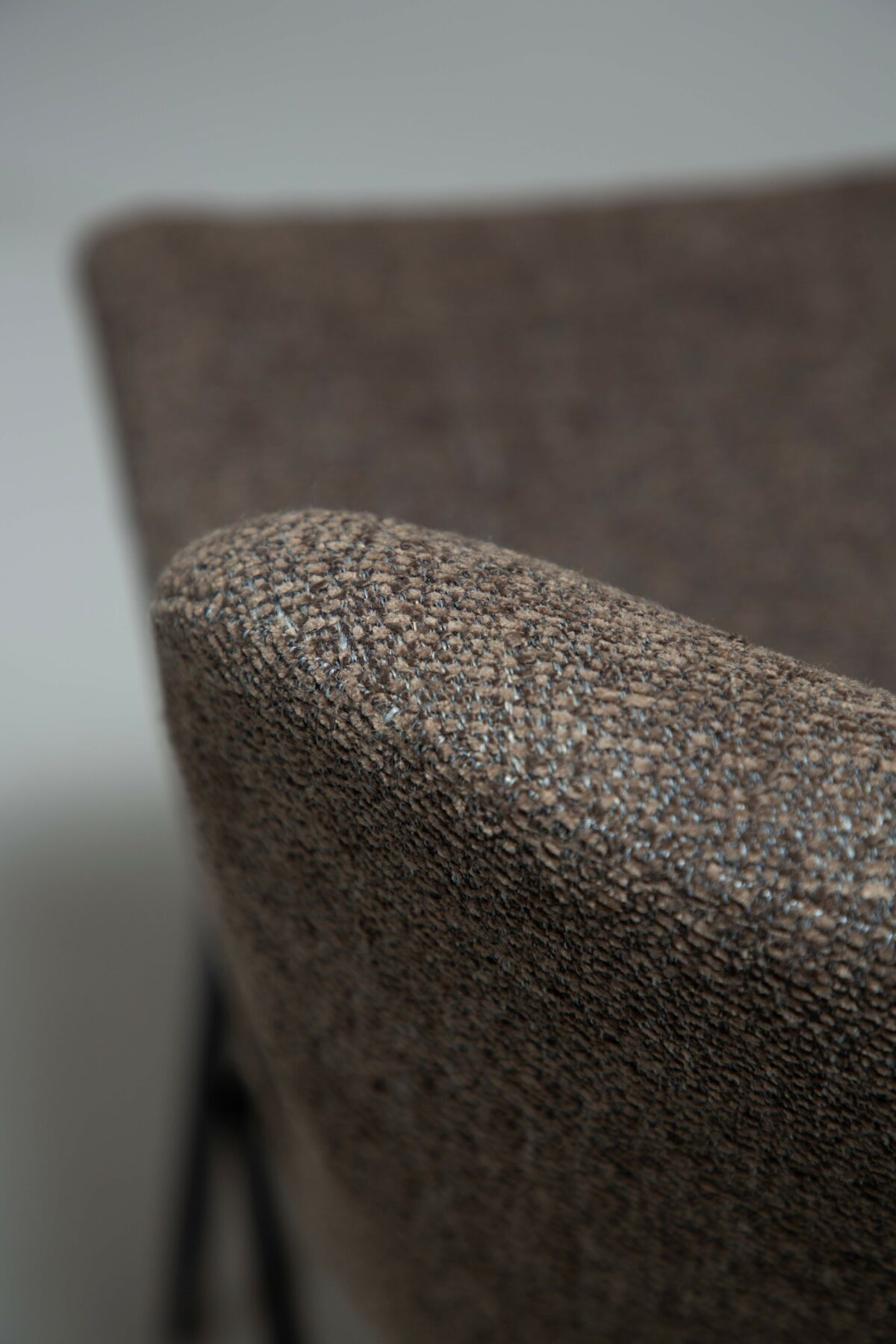 glam-counter-swivel-major-brown-boucle-w-black-swivel-legs_300308304-06-detail1