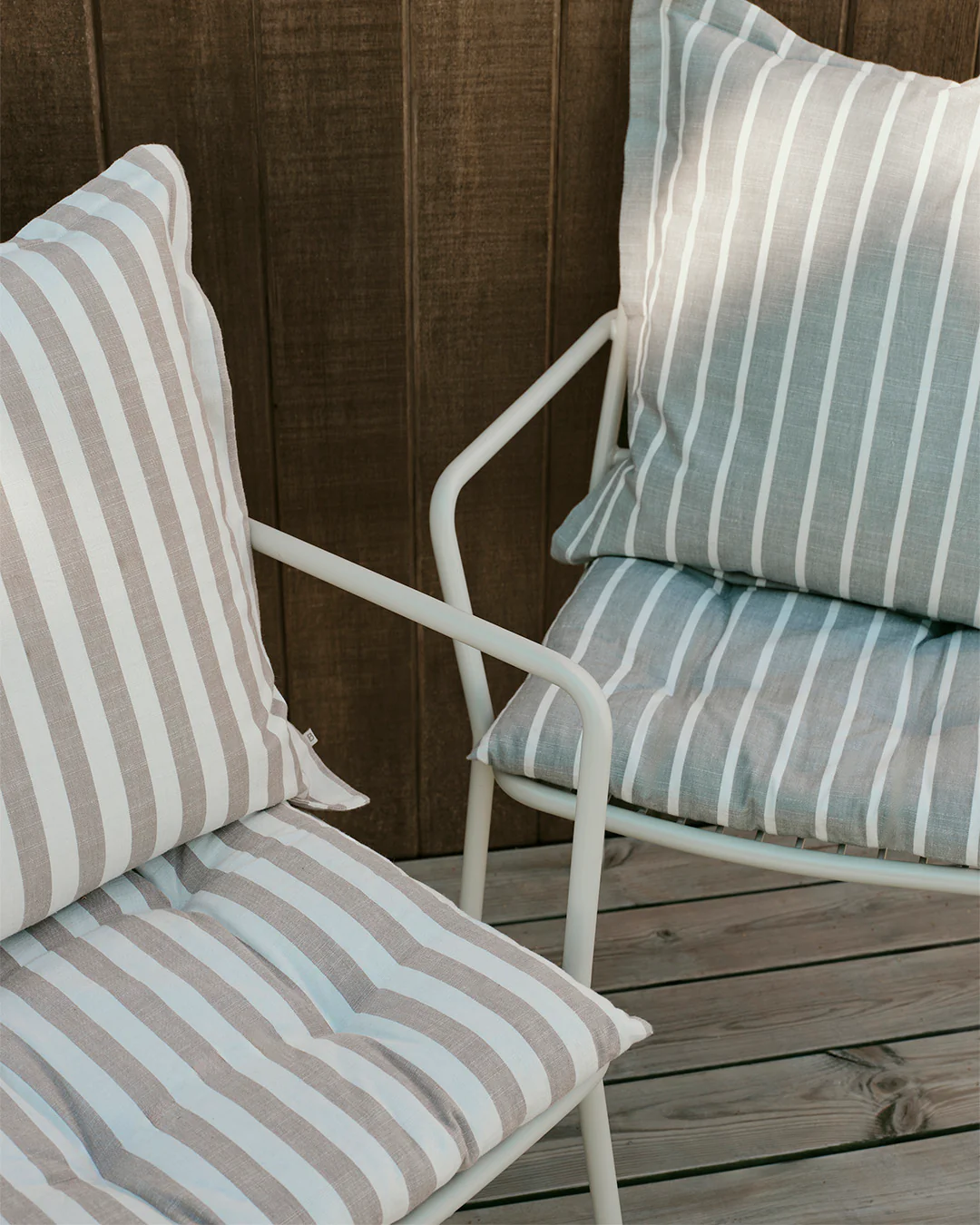 Marta cushion covers and cushions in green and grey