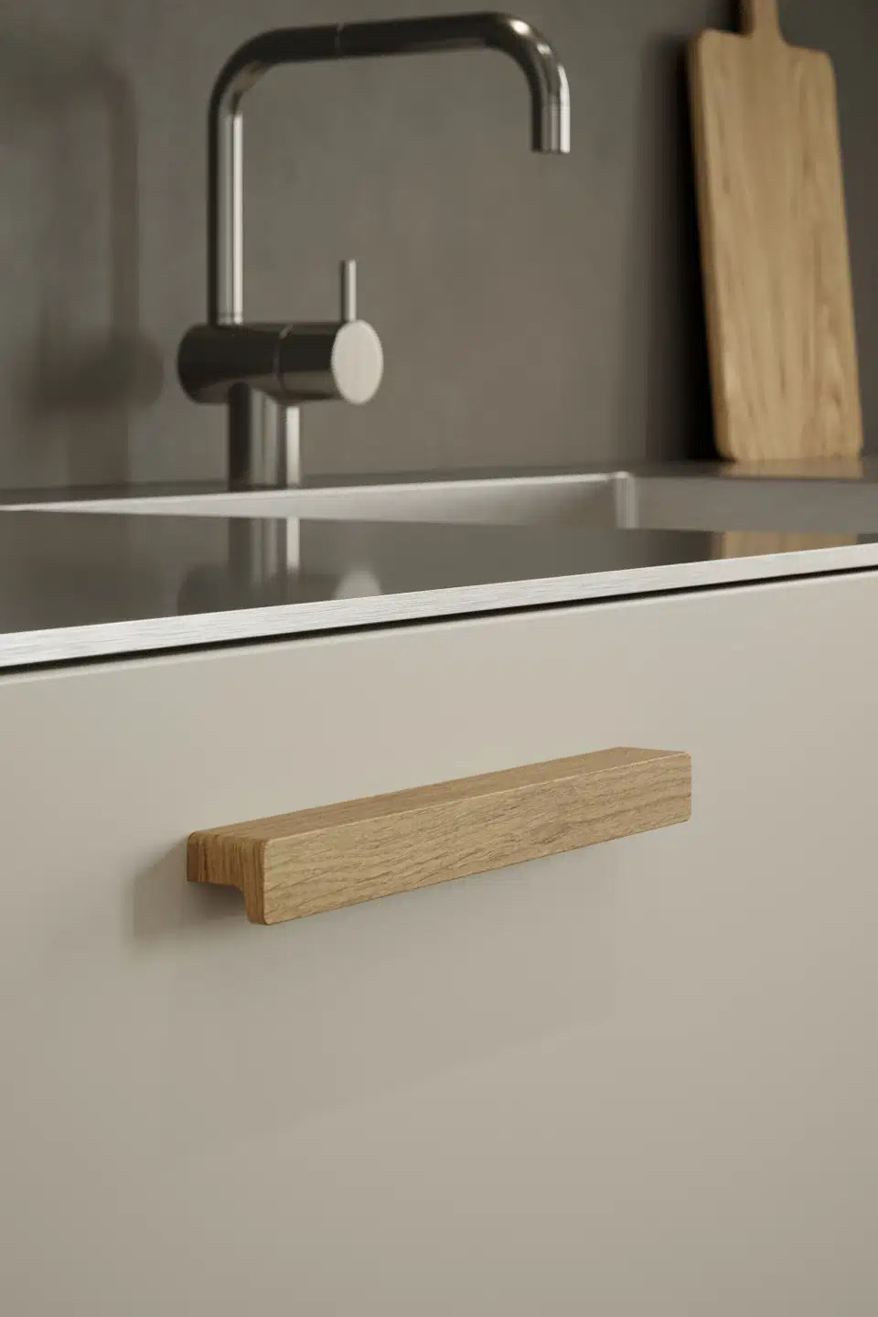 Elan FSC® 100% oak cabinet handle with a clear lacquered finish for kitchen cabinets, drawers, and bespoke furniture.