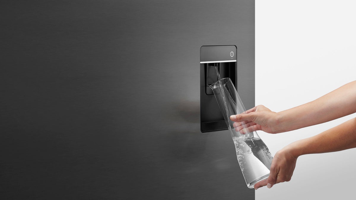 fisher-paykel-569l-french-door-refrigerator-freezer-ice-water-matte-black-dispenser Fisher & Paykel 569L French door refrigerator freezer with slim water dispenser, automatic ice maker, and matte black finish.