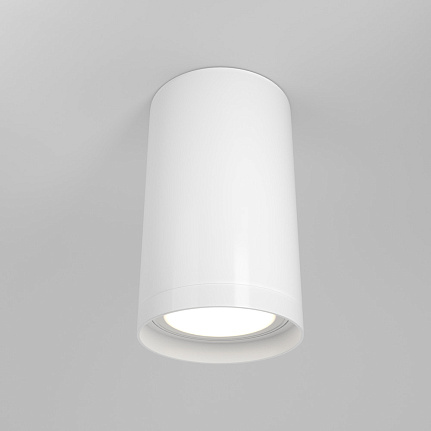focus-s-ceiling-light-white Focus S Ceiling Light in white with compact cylindrical aluminium body and minimalist design.